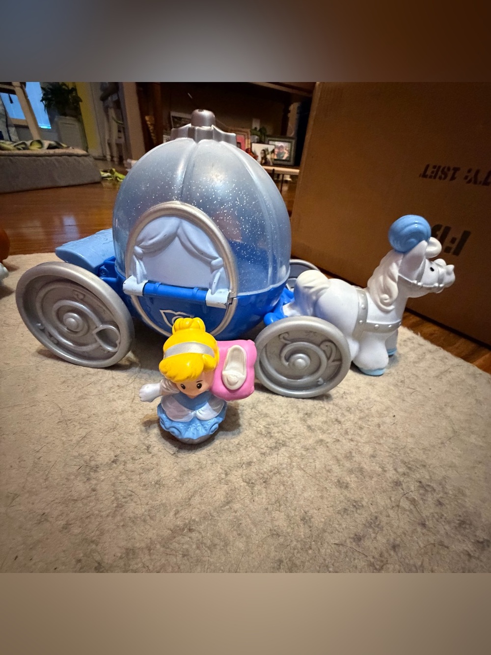 Fisher-Price Blue & Silver Cinderella Pumpkin Carriage Playset with Pink Slipper